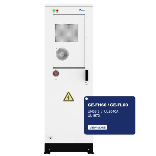 Vitt GE-FH60/GE-FL60-skåp med varningsskylt och "VIEW MORE"-tagg, kompatibel med UN38.3, UL9540A och UL1973 standarder.