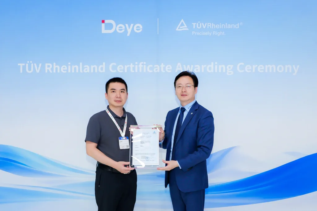 Mr. Luxin Liu (left) receives the energy storage product certification from Mr. Weichun Li (right)